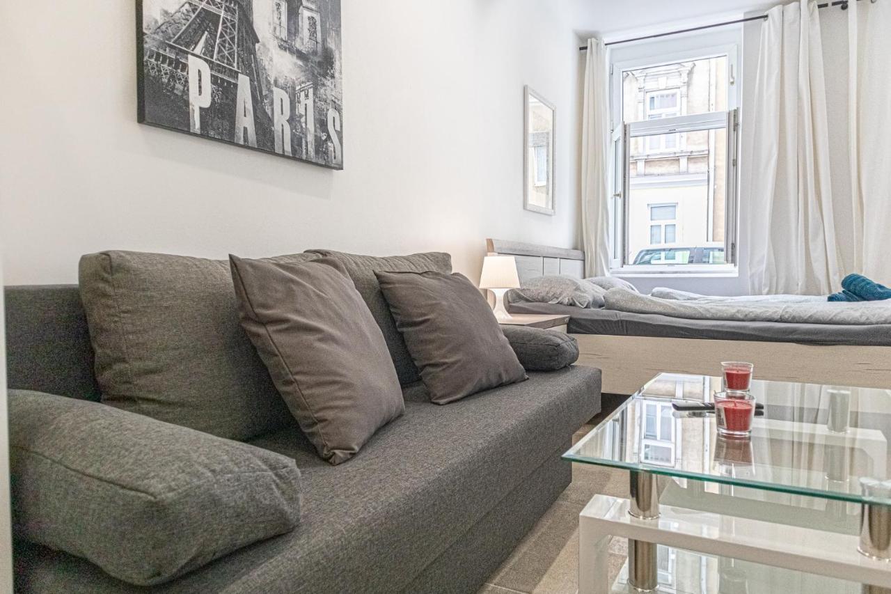 9 Min From City Center - Lovely Studio Near U1 Reumannplatz Viena Exterior foto
